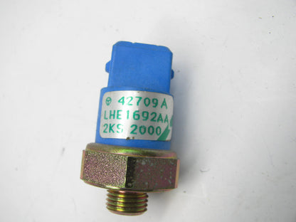 OUT OF BOX LHE1692AA Ignition Knock Detonation Sensor For 1995-97 Jaguar 4.0L-L6
