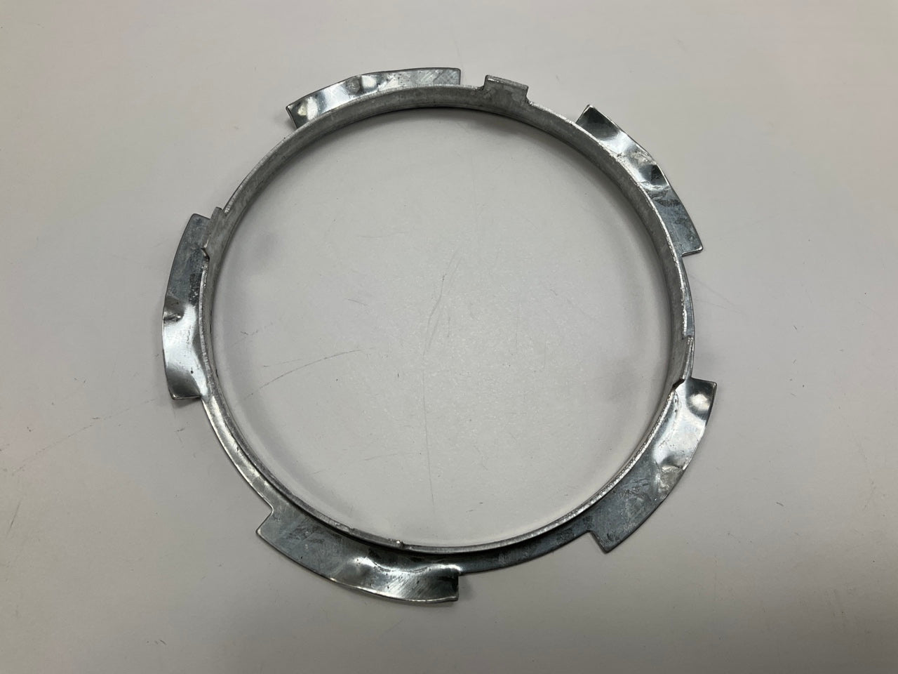 NEW UNBOXED LO13 Fuel Tank Lock Ring