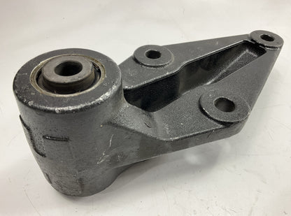 NEW UNBAGGED Automann M1483 Front Leaf Spring Hanger For Cascadia 16-14018-001