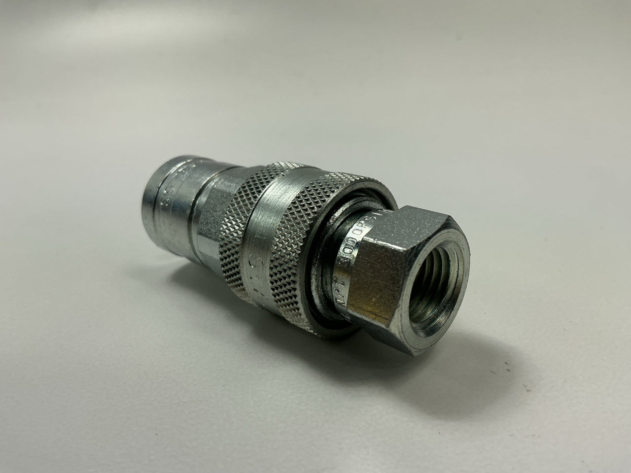 NEW M15072C 1/4'' Hydraulic Quick Coupler Replaces Meyer 15072, 15741, 15741C