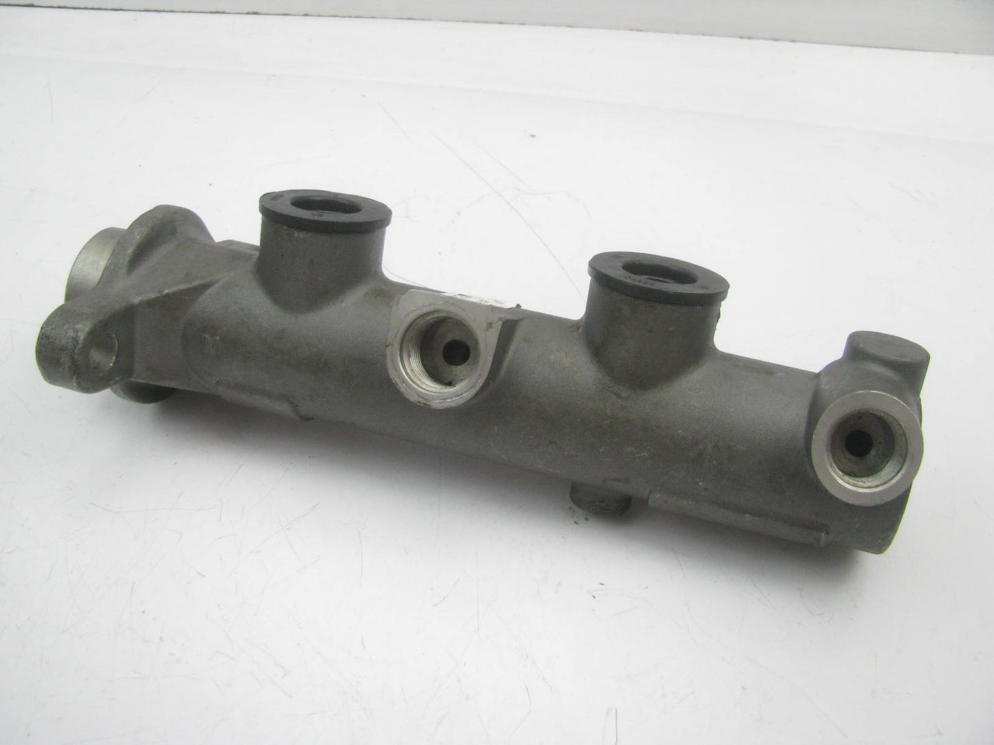 REMAN - Out Of Box M3020 Brake Master Cylinder W/O Reservoir