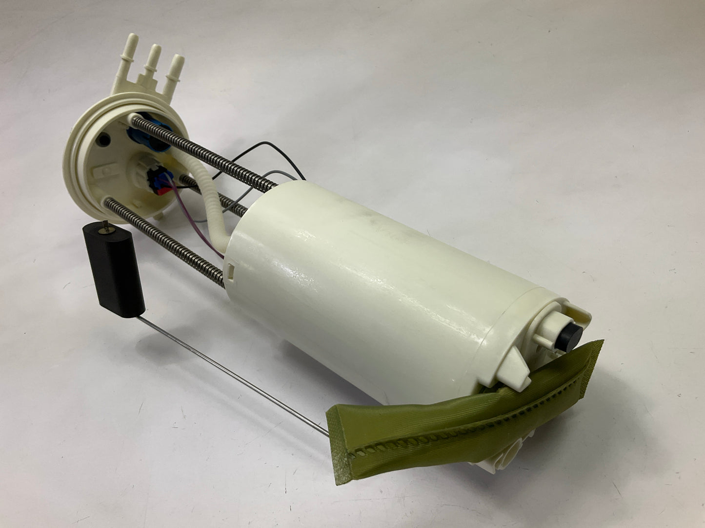 NEW UNBOXED M312880 Fuel Pump
