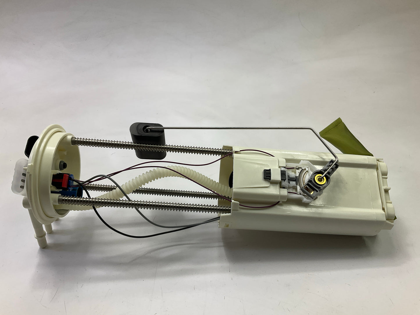 NEW UNBOXED M312880 Fuel Pump
