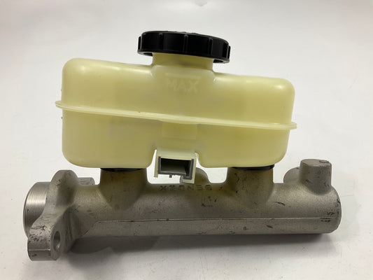 NEW UNBOXED M390269 Brake Master Cylinder - WITHOUT CRUISE CONTROL ONLY