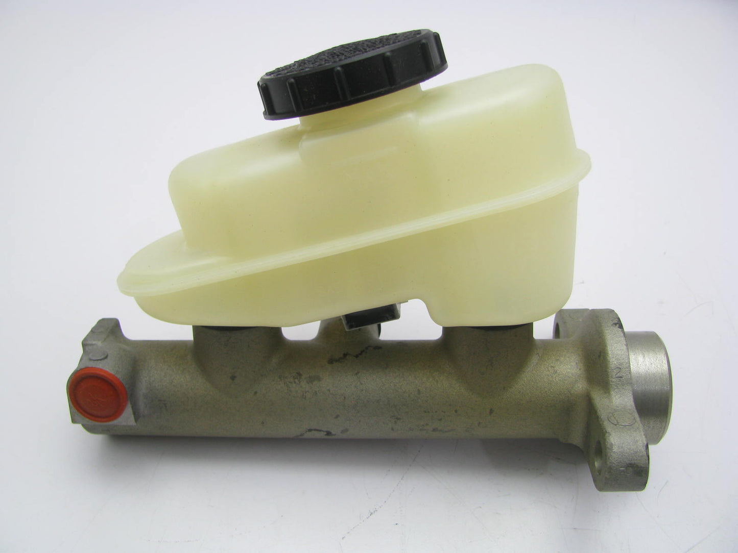 NEW UNBOXED M390307 Brake Master Cylinder 1995-1997 Lincoln Continental W/O ABS