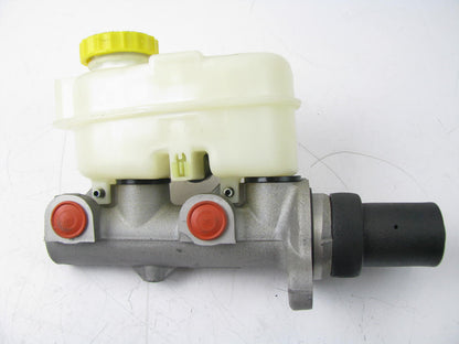 NEW - OUT OF BOX - M390377 Brake Master Cylinder