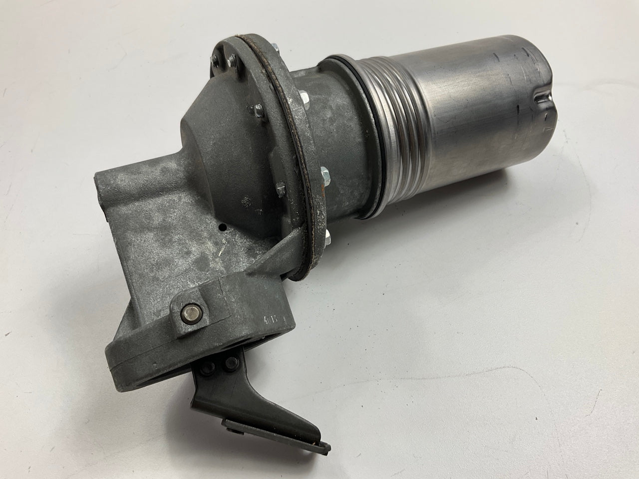 NEW M4013 Mechanical Fuel Pump For 1966-1969 Ford P-350 240 300 I6
