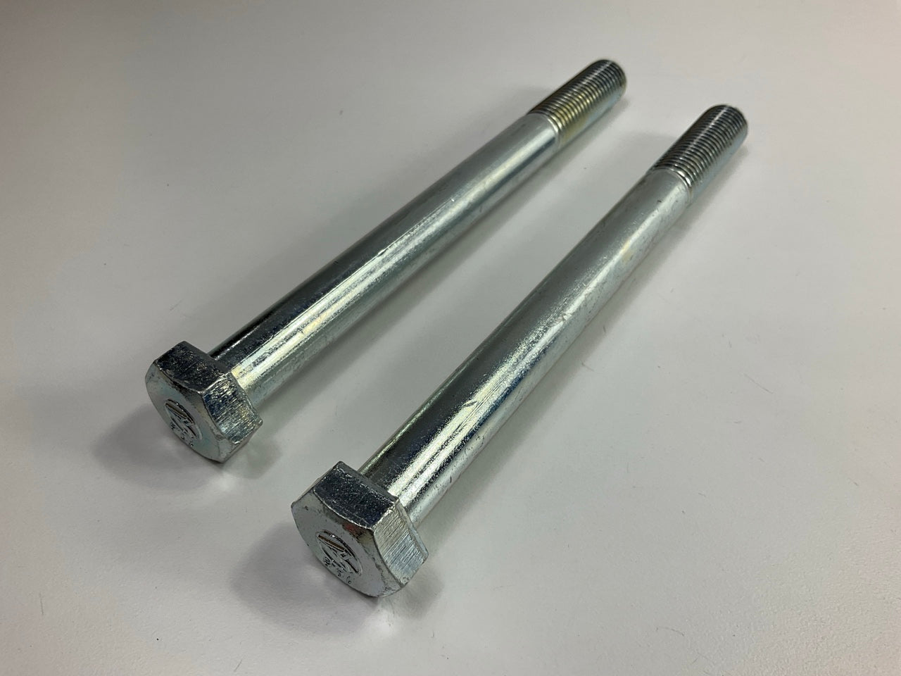 (2) NEW UNBOXED Automann M5217 Bolt 16mm-2 X 180mm Kenworth