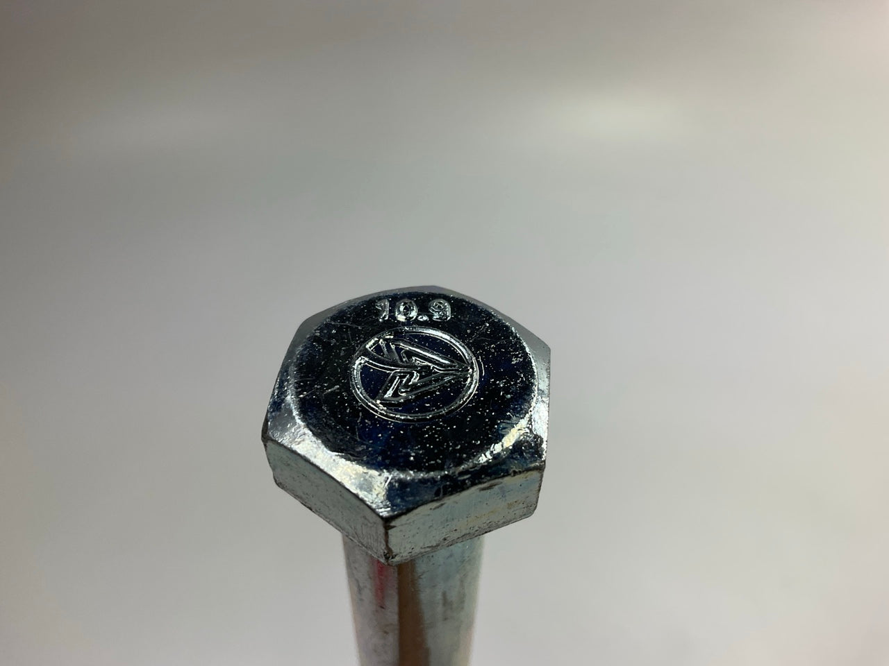 (2) NEW UNBOXED Automann M5217 Bolt 16mm-2 X 180mm Kenworth
