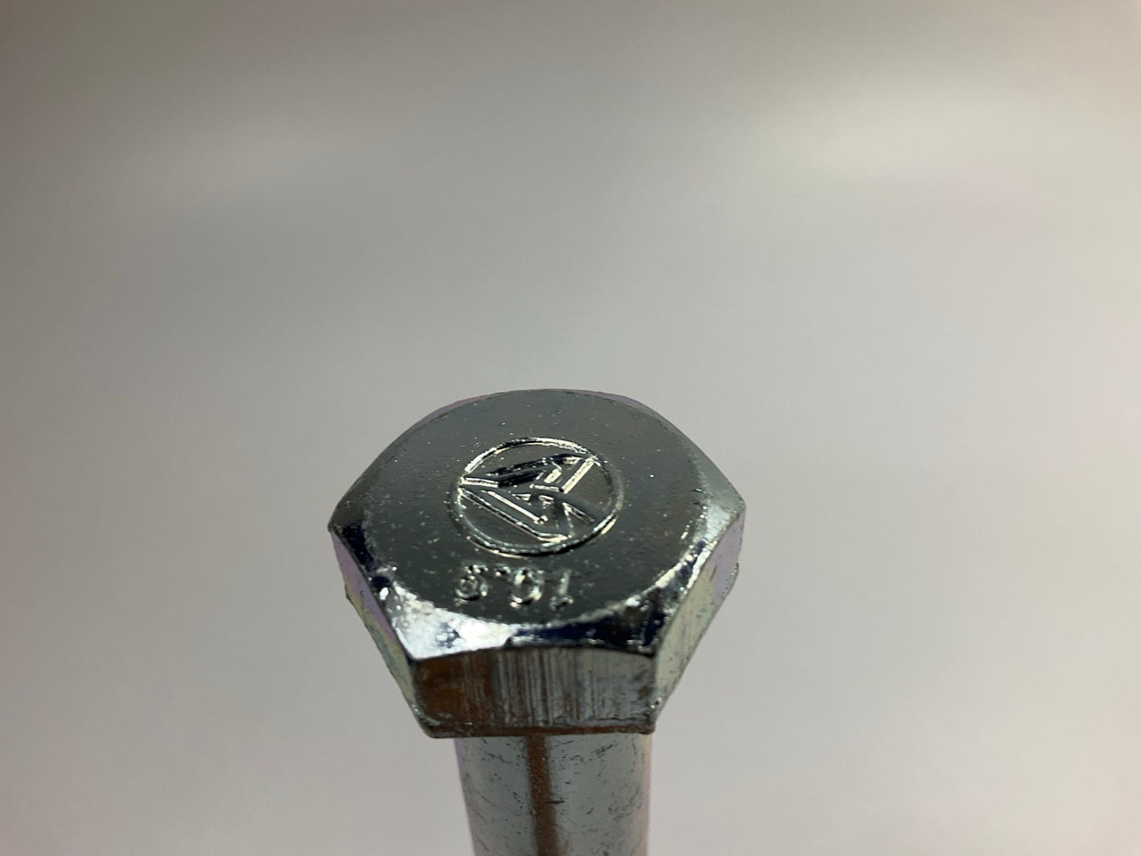 NEW UNBOXED Automann M5217 Bolt 16mm-2 X 180mm Kenworth