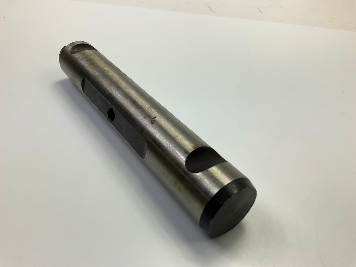 Spring Shackle Pin M5307 - Peterbilt Front 4'' Spring Applications, 7.4''x1.25''