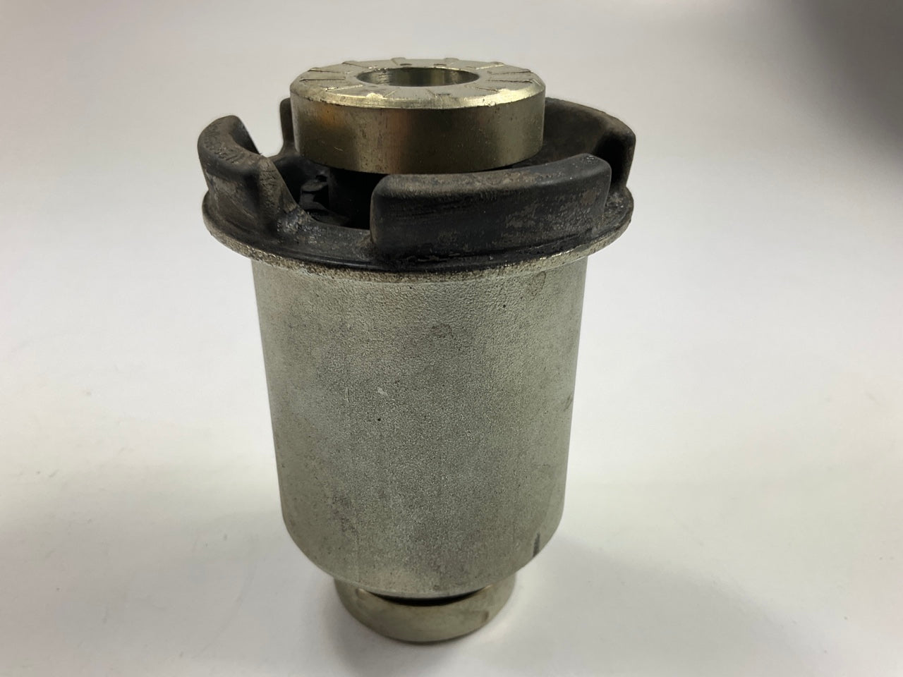 New Unboxed MB96B910190 Control Arm Bushing - Front Lower, 04-08 Ford F-150