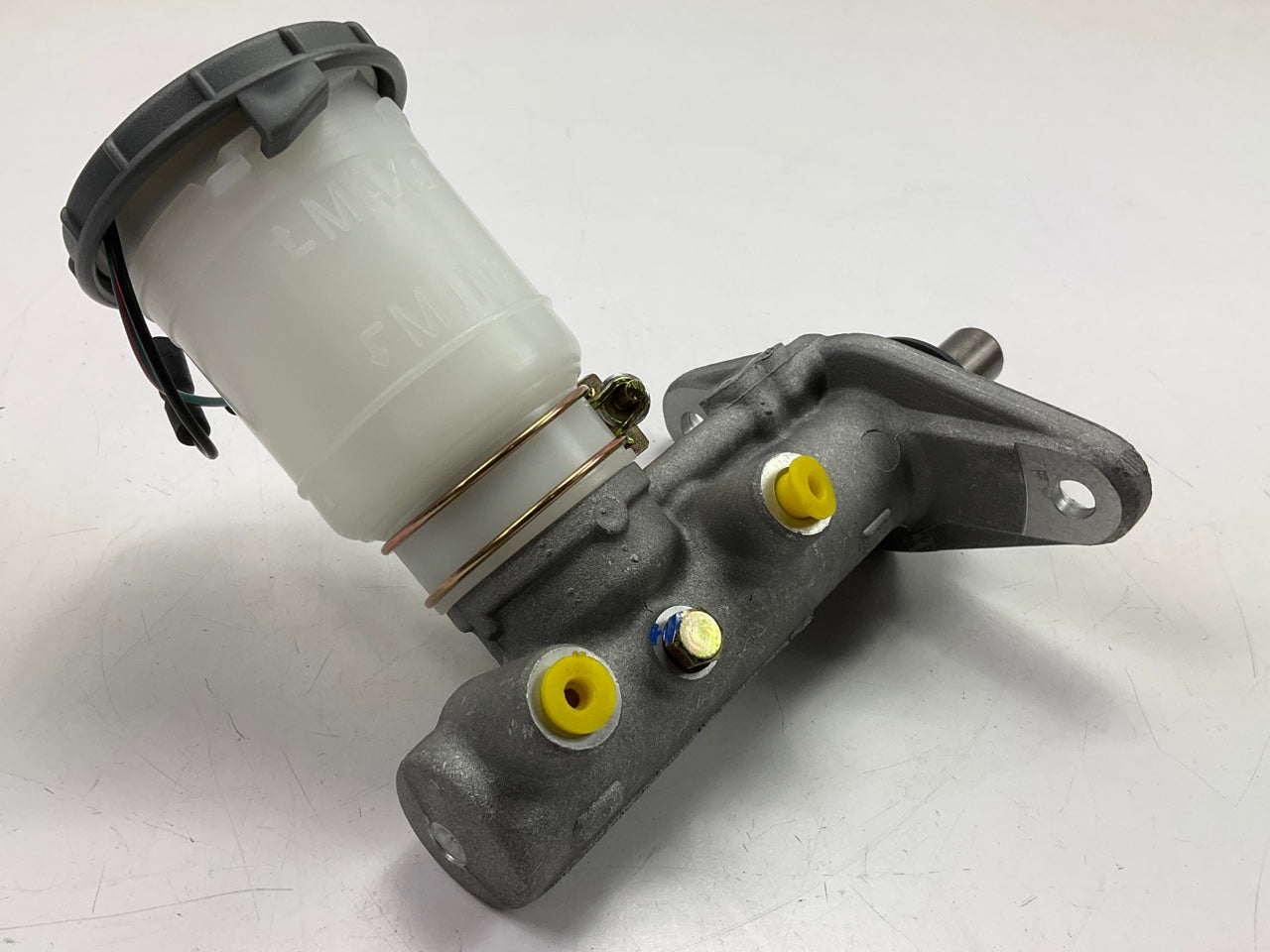 NEW UNBOXED MC12231 Brake Master Cylinder 1986-1989 Acura Integra, 85-87 Prelude