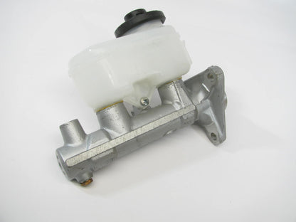 NEW - OUT OF BOX MC131868 Brake Master Cylinder 1993-1997 Prizm 1994-97 Corolla