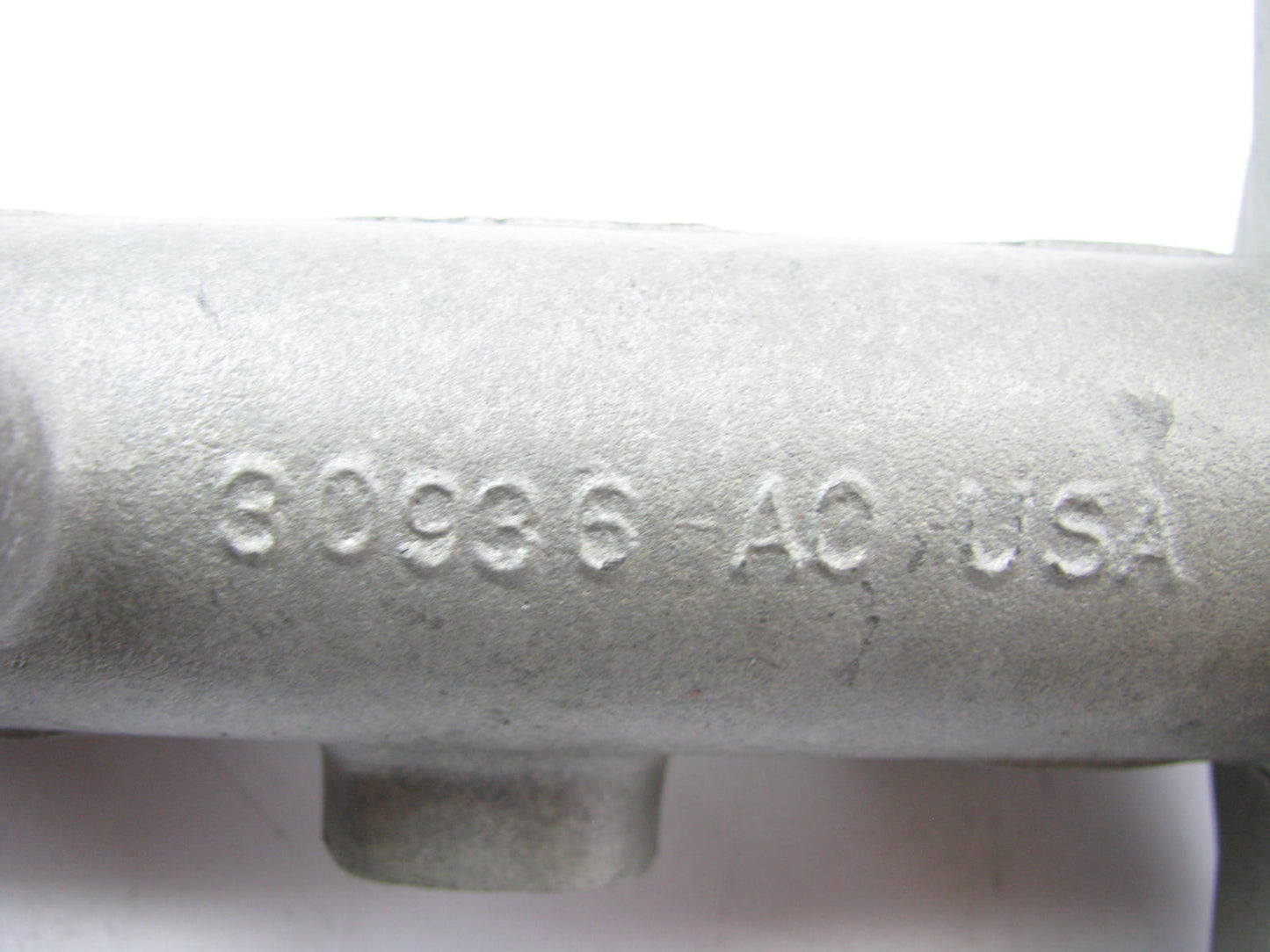 NEW OUT OF BOX MC390591 Brake Master Cylinder W/o Reservoir 99-00 Honda Civic