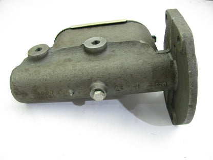 NEW UNBOXED MC39337 Brake Master Cylinder - 1980-1983 Ford L800 C800 LN600 LN700