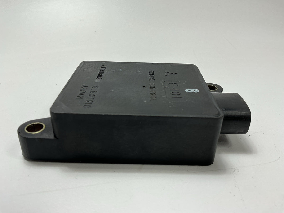BROKEN - OUT OF BOX MD109946 Ignition Control Module ICM Ignitor