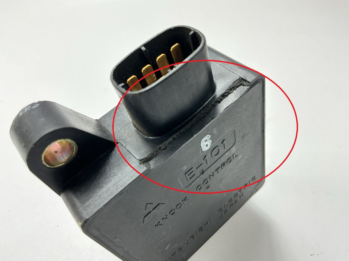 BROKEN - OUT OF BOX MD109946 Ignition Control Module ICM Ignitor