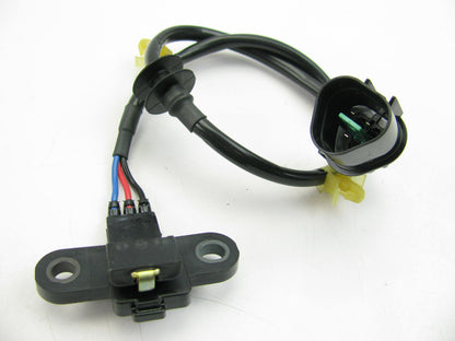 NEW UNBOX OEM Crankshaft Postion Sensor CPS MD301215 95-98 Galant , 95-96 Summit