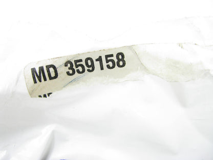 NEW - OUT OF BOX MD359158 Rear Engine Crankshaft Seal