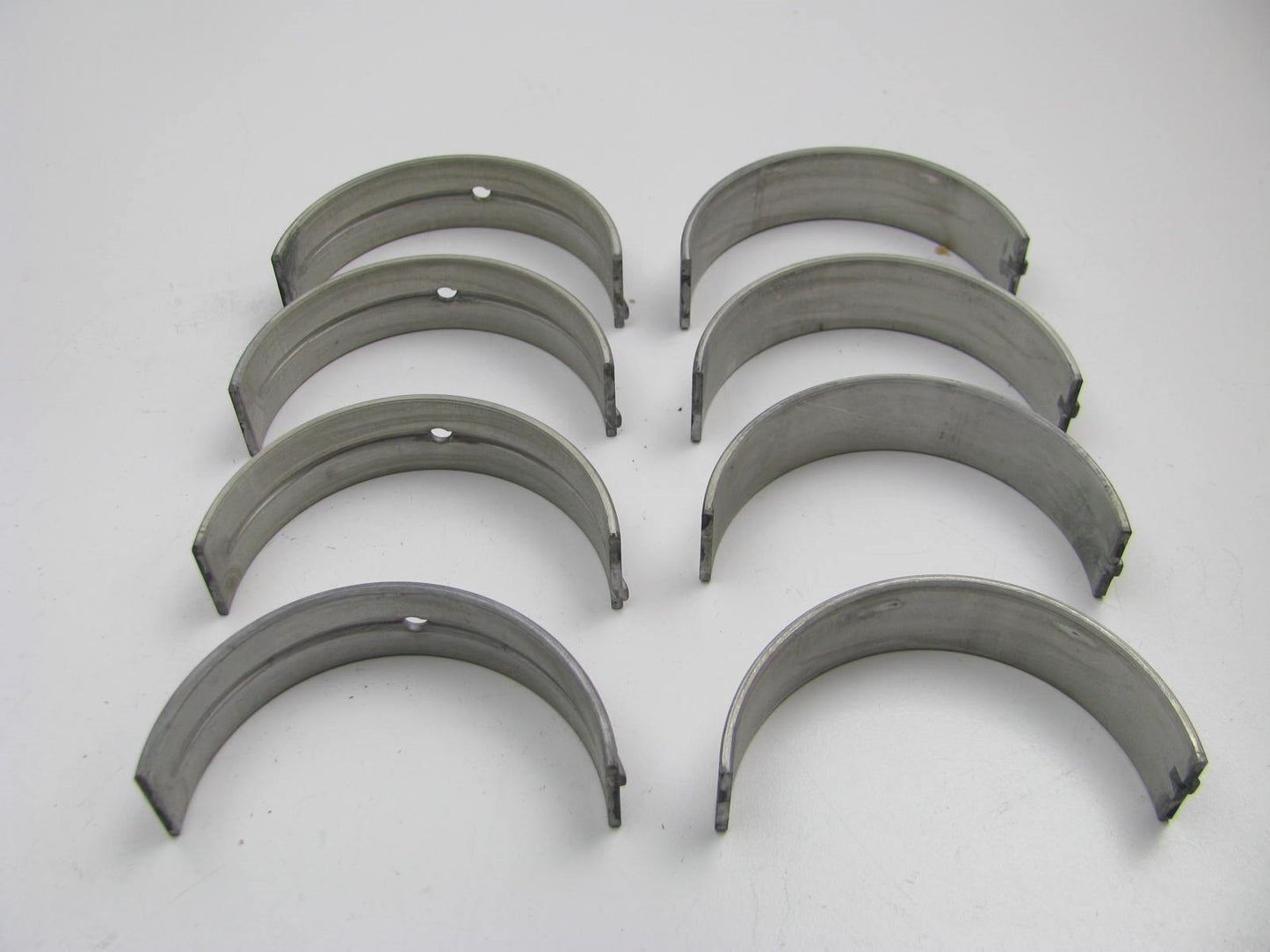 White Box (by Federal Mogul) Main Bearings STANDARD 1966-1980 Buick 340 350-V8