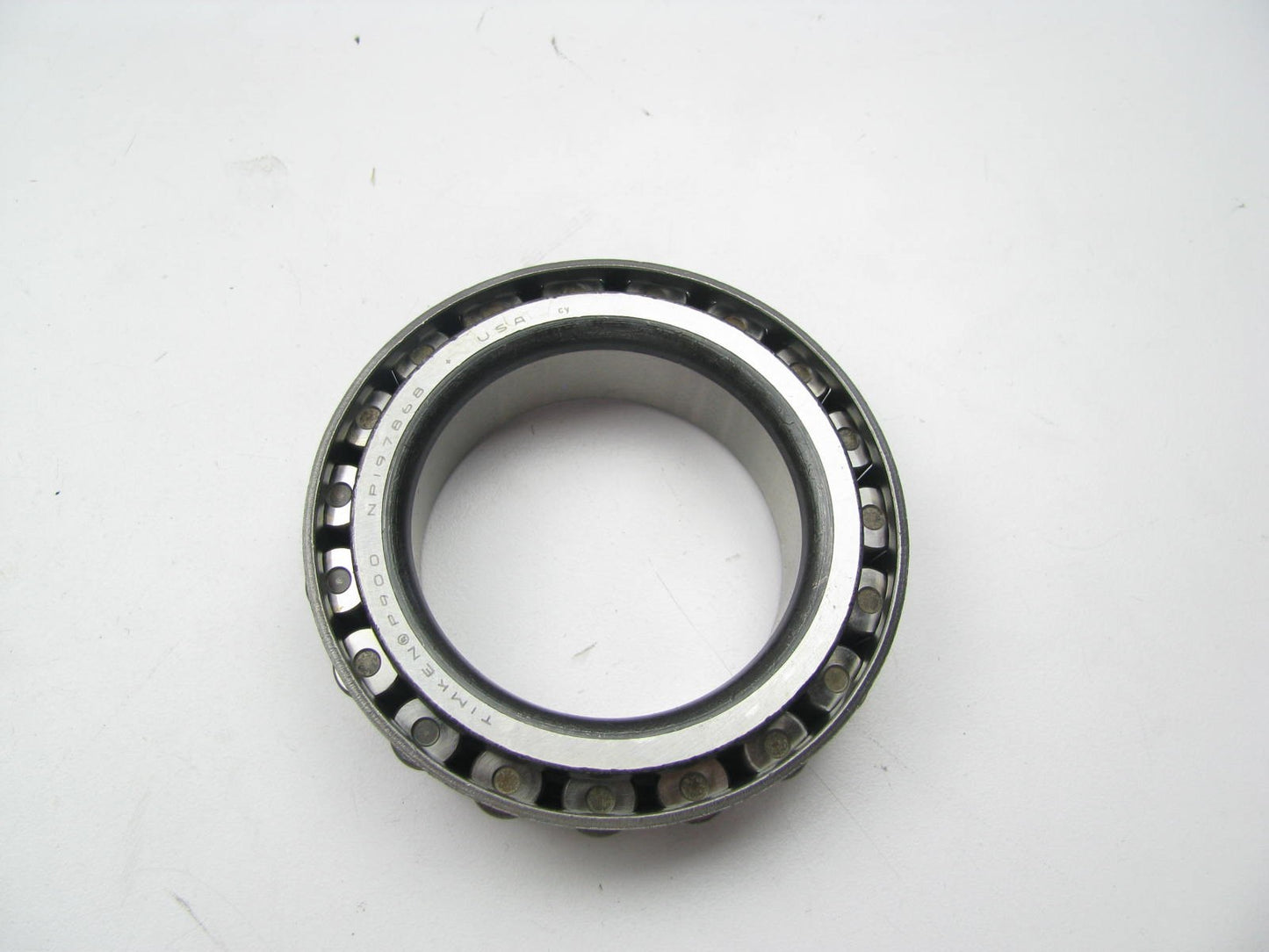 NEW - OUT OF BOX Timken Rear Differential Bearing NP197868
