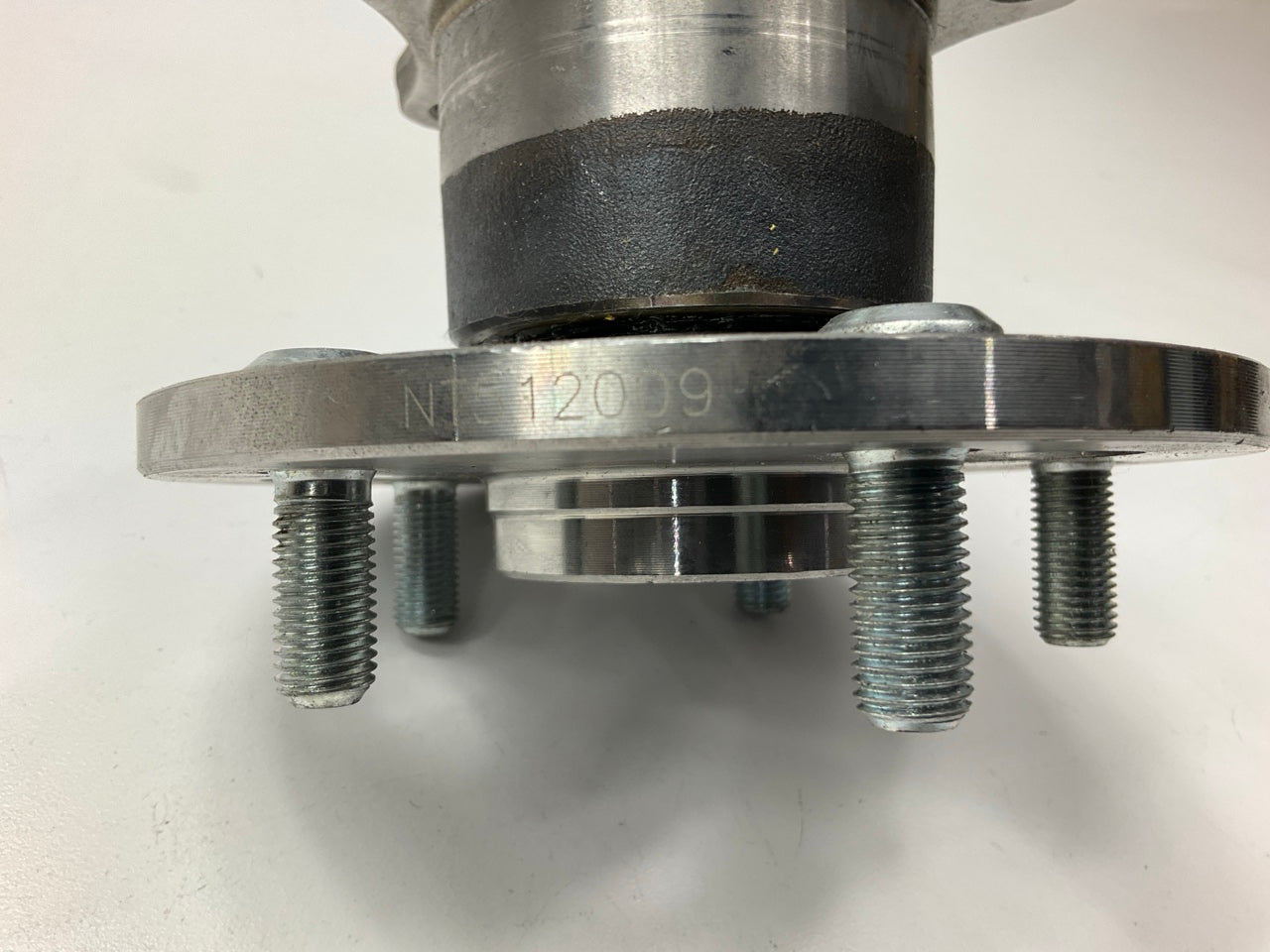 NEW - OUT OF BOX -  NT512009 Rear Wheel Hub Bearing