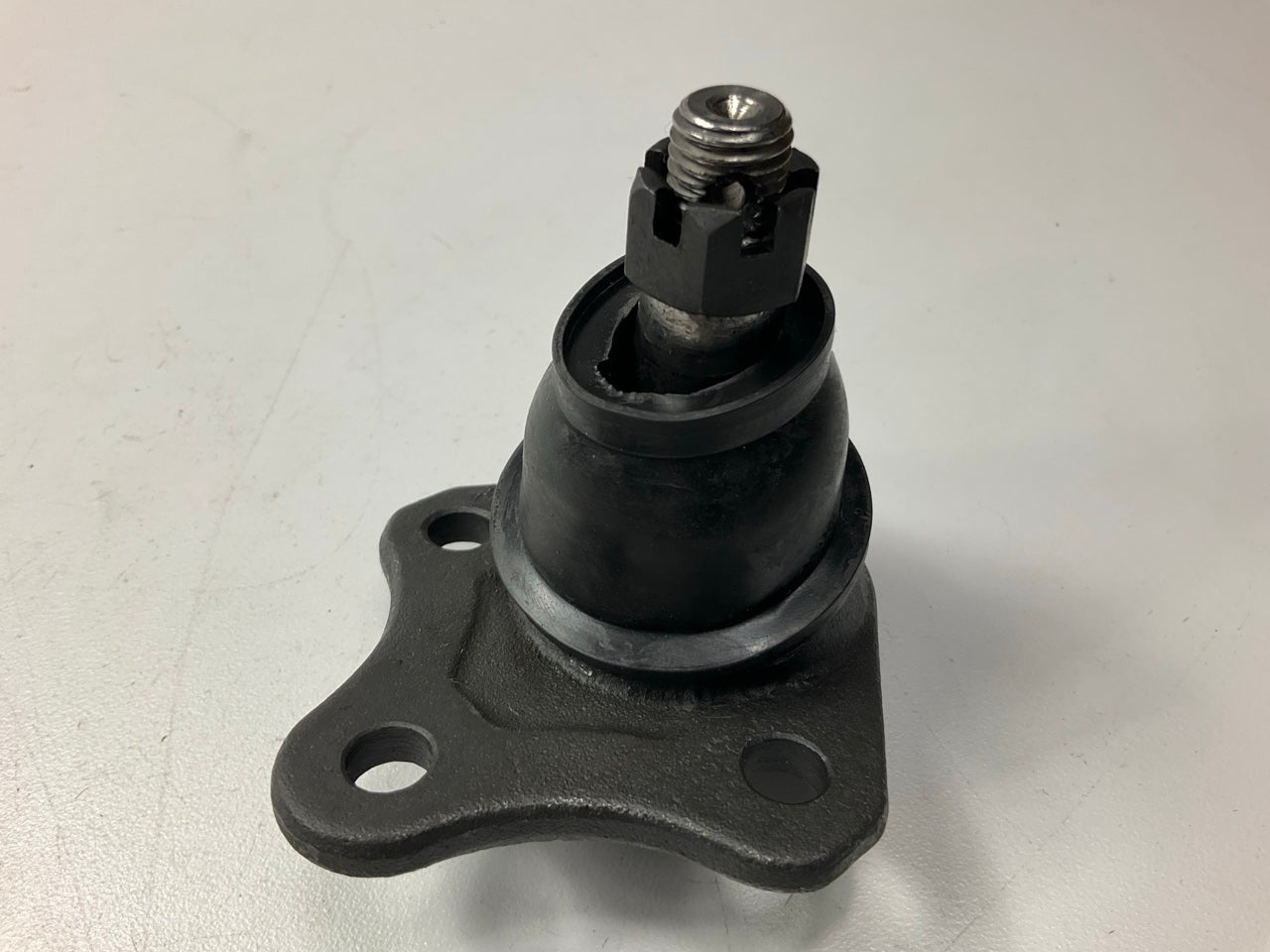 NEW - OUT OF BOX OSK90357 Front Right Lower Ball Joint