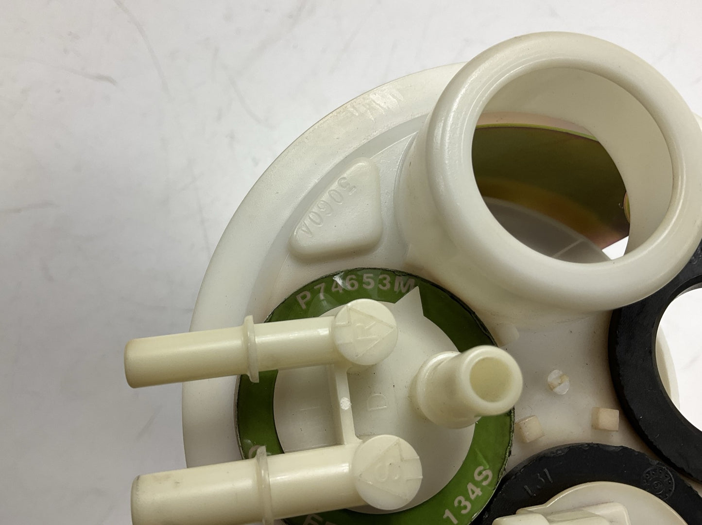 Missing The Tank Seal - New Unboxed Carter P74653M Fuel Pump