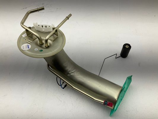 NEW UNBOXED Carter P74668S Fuel Pump - Without Tank Seal