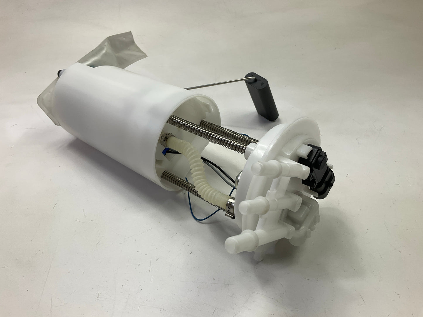 NE WUNBOXED P74755M Fuel Pump - 1997-2000 Chevrolet S10, GMC Sonoma 2.2L
