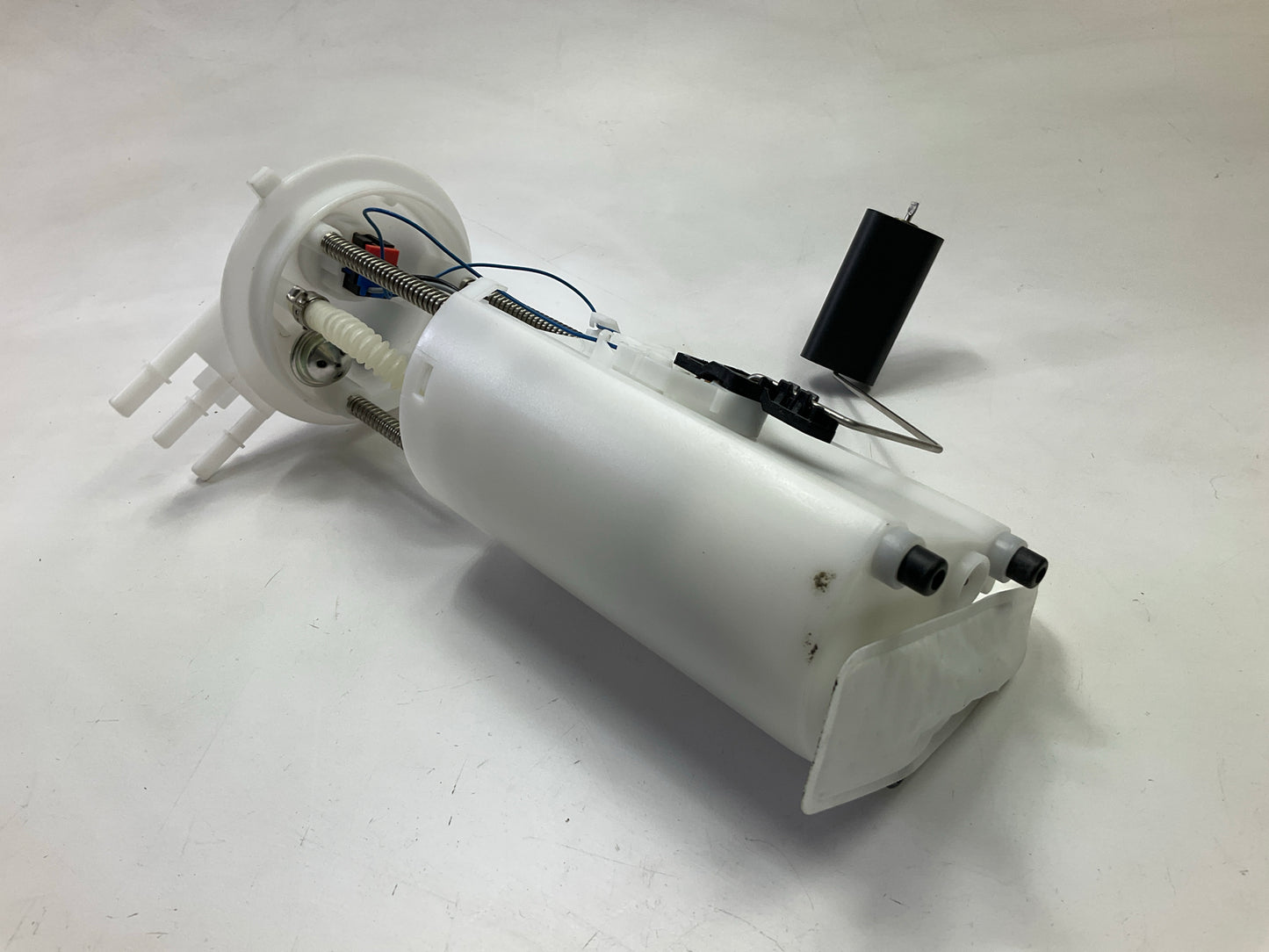 NE WUNBOXED P74755M Fuel Pump - 1997-2000 Chevrolet S10, GMC Sonoma 2.2L