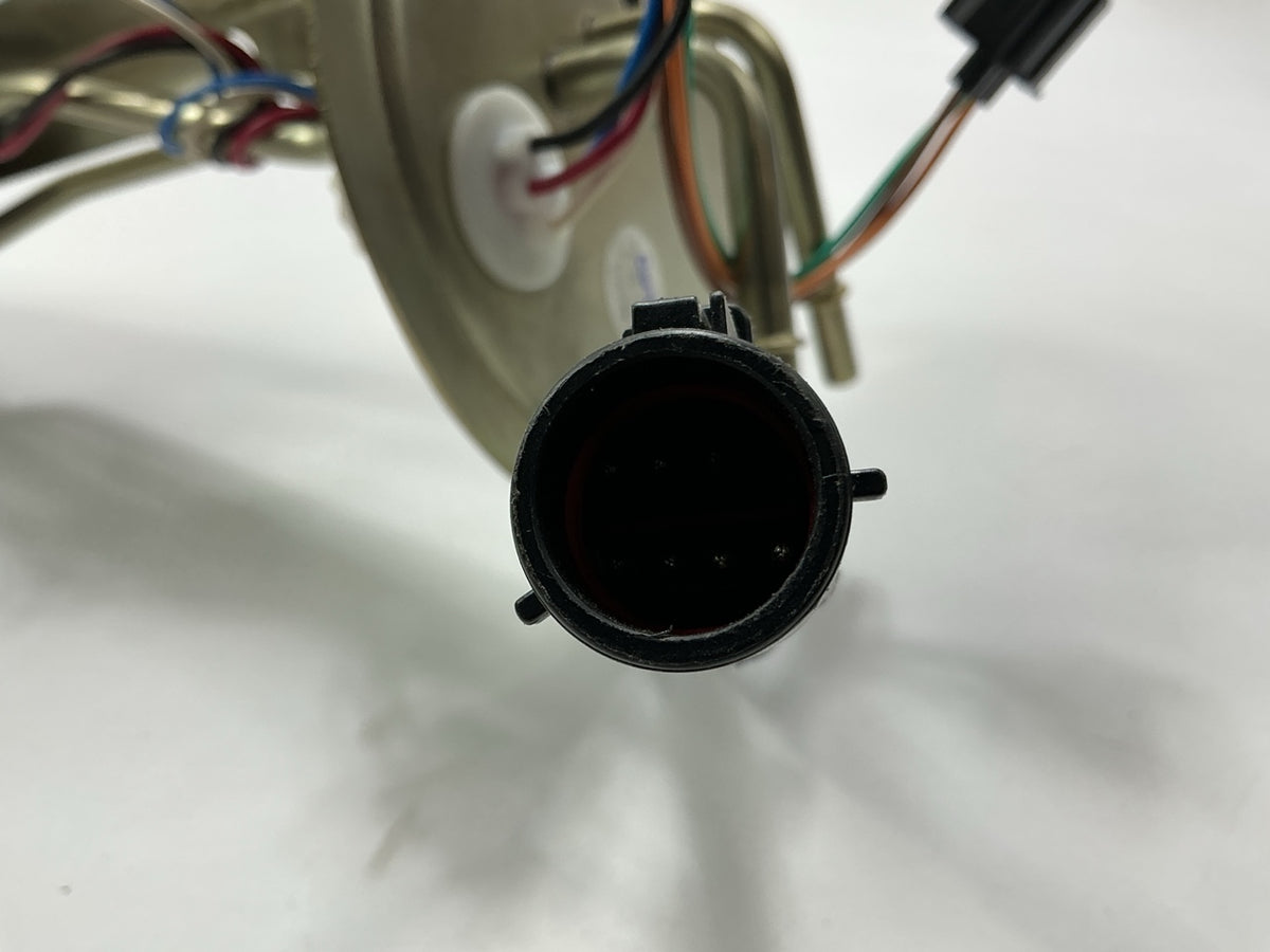 NEW UNBOXED Carter P74876S Fuel Pump - 1997-2002 Ford Expedition 2WD
