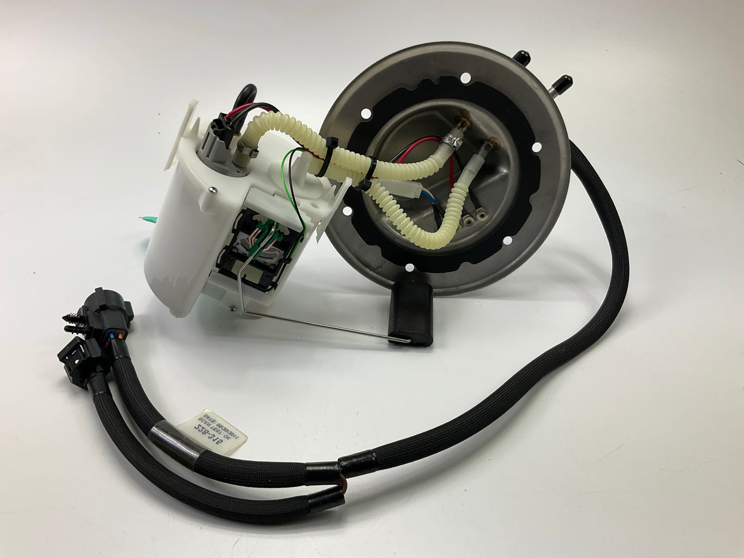NEW - UNBOXED CARTER 74948M Electric Fuel Pump For 1998 Ford Mustang 3.8L-V6