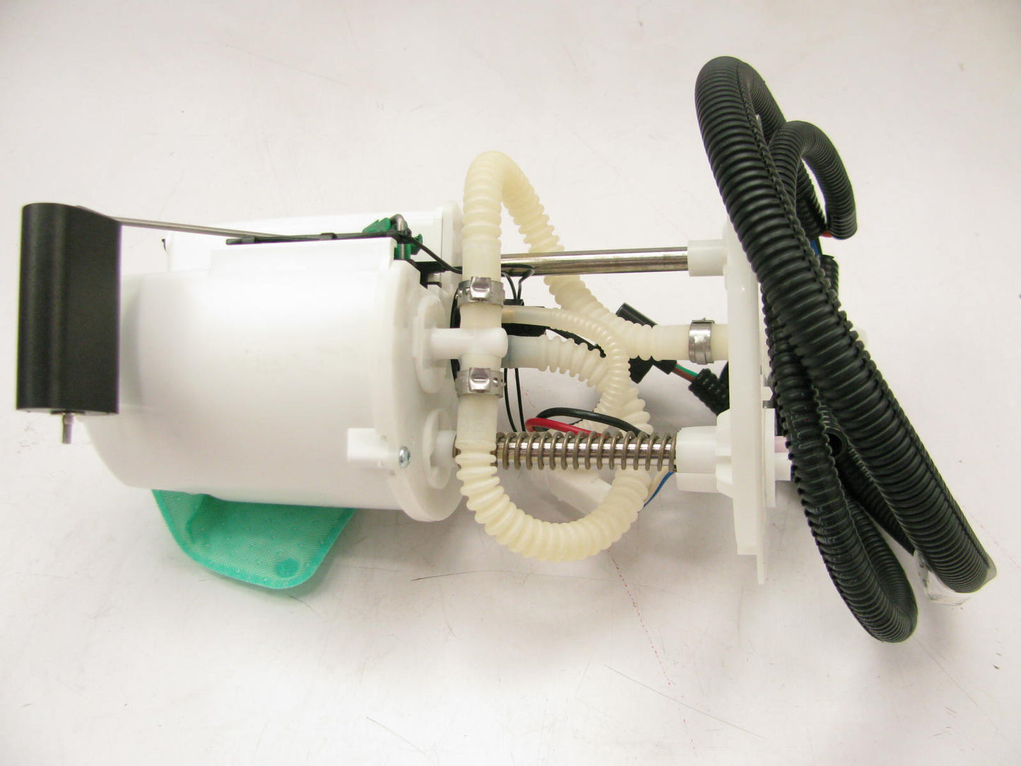 NEW - OUT OF BOX P74991M Fuel Pump Module 2000-02 Taurus 3.0L-V6 OHV