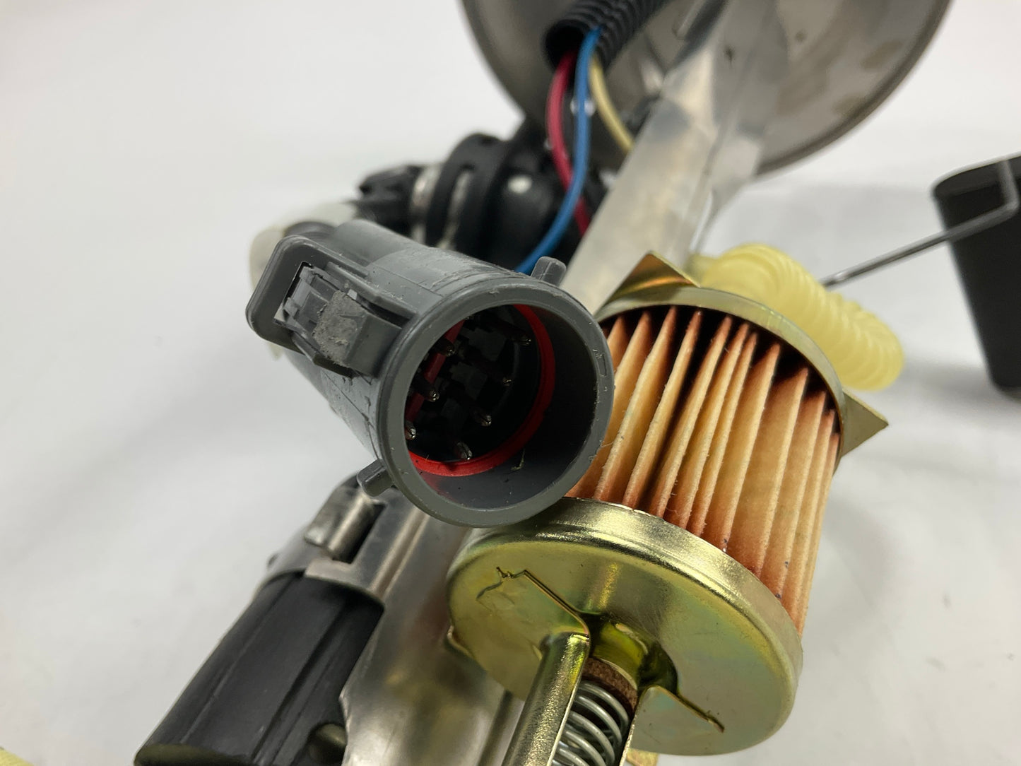 NEW UNBOXED Carter P76156S Fuel Pump - 2000-2001 Ford Explorer POSTAL VEHICLE