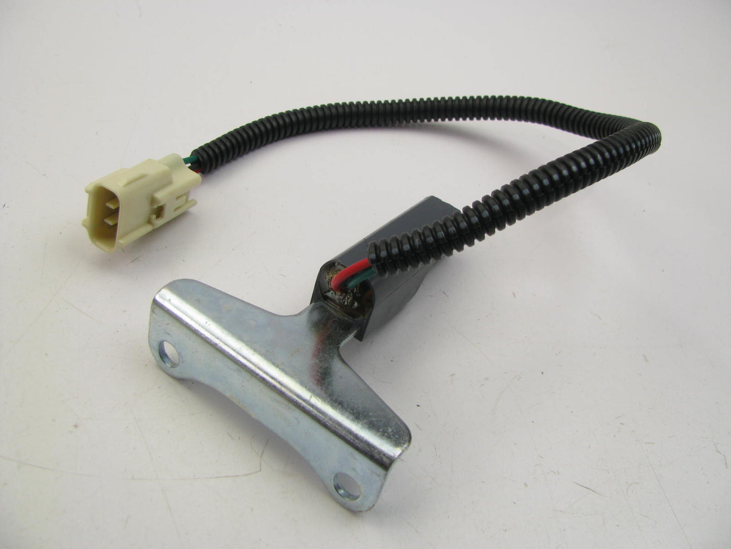 NEW UNBOXED PC128 Crankshaft Position Sensor For 1997-2003 Dodge 3.9L 5.2L 5.9L