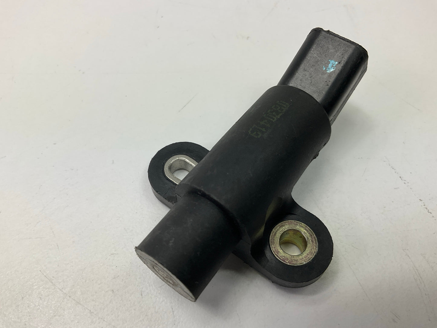 NEW - OUT OF BOX -  PC19 Engine Crankshaft Crank Position Sensor