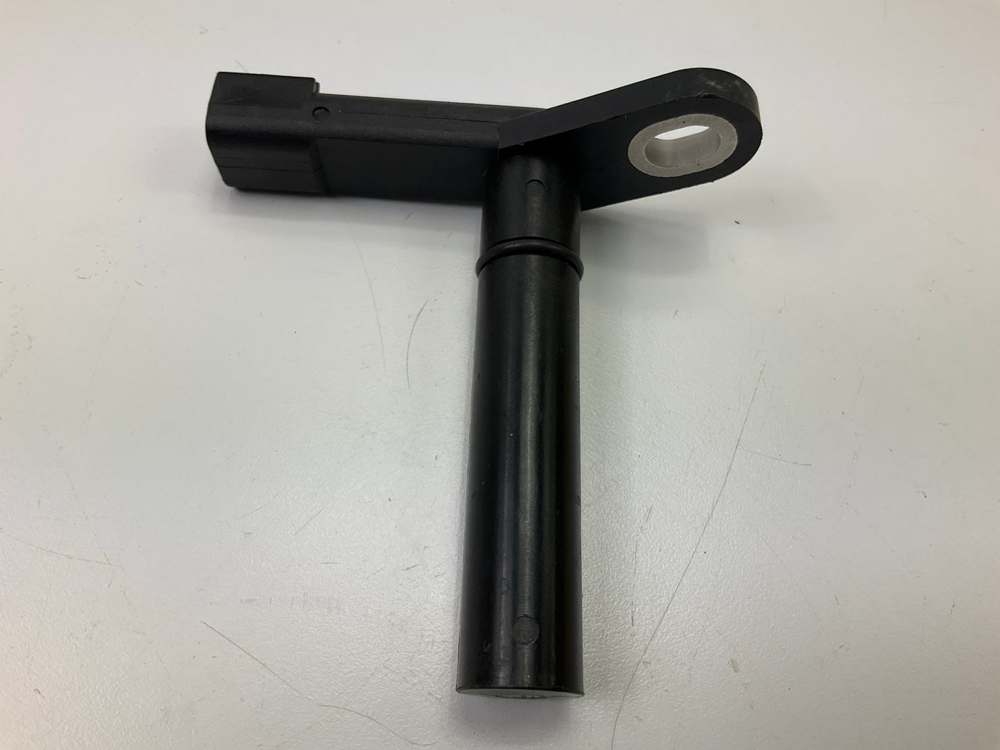 NEW - OUT OF BOX PC353 Engine Camshaft Position Sensor