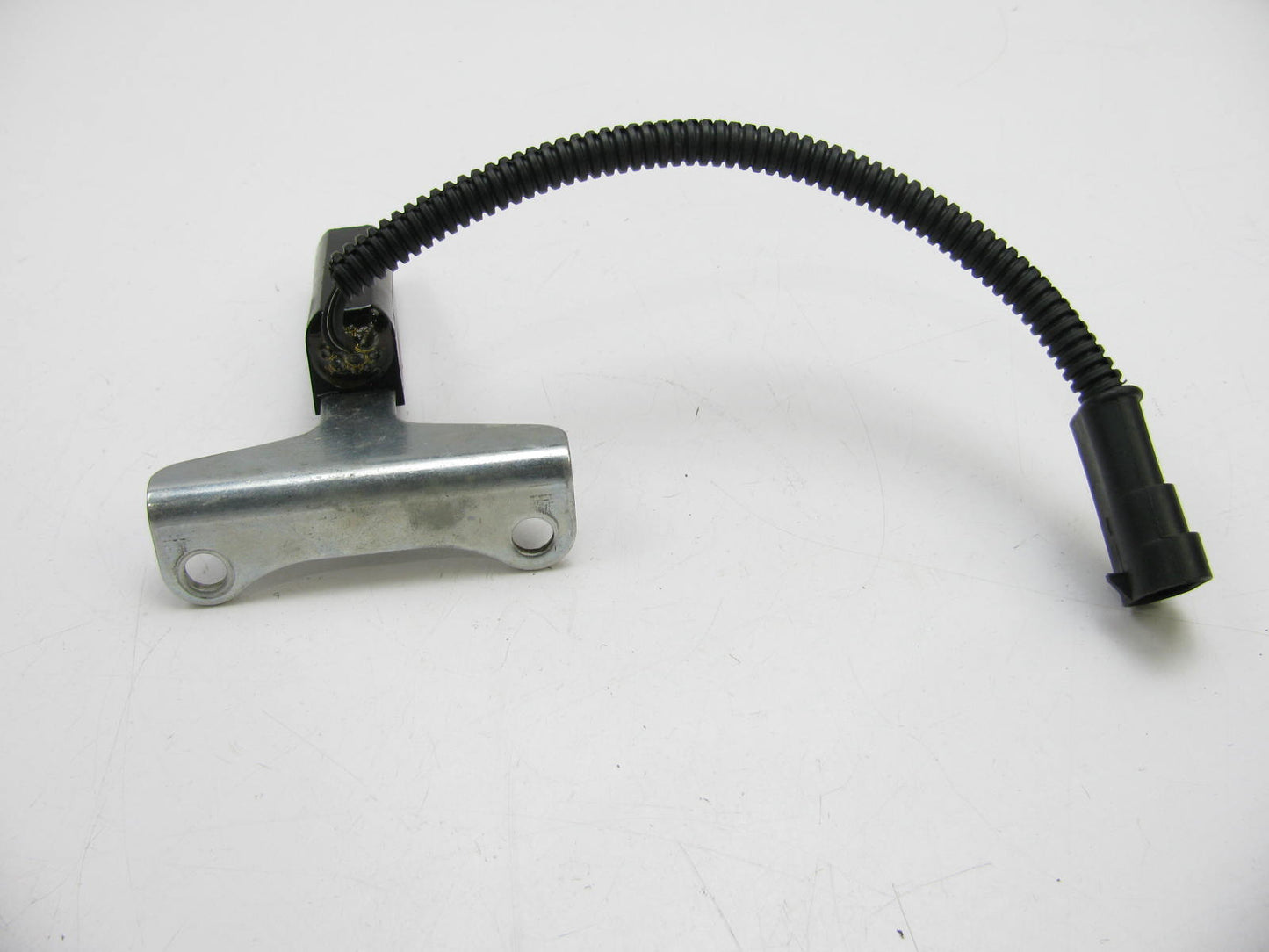 NEW - UNBOXED PC38T Engine Crankshaft Position Sensor