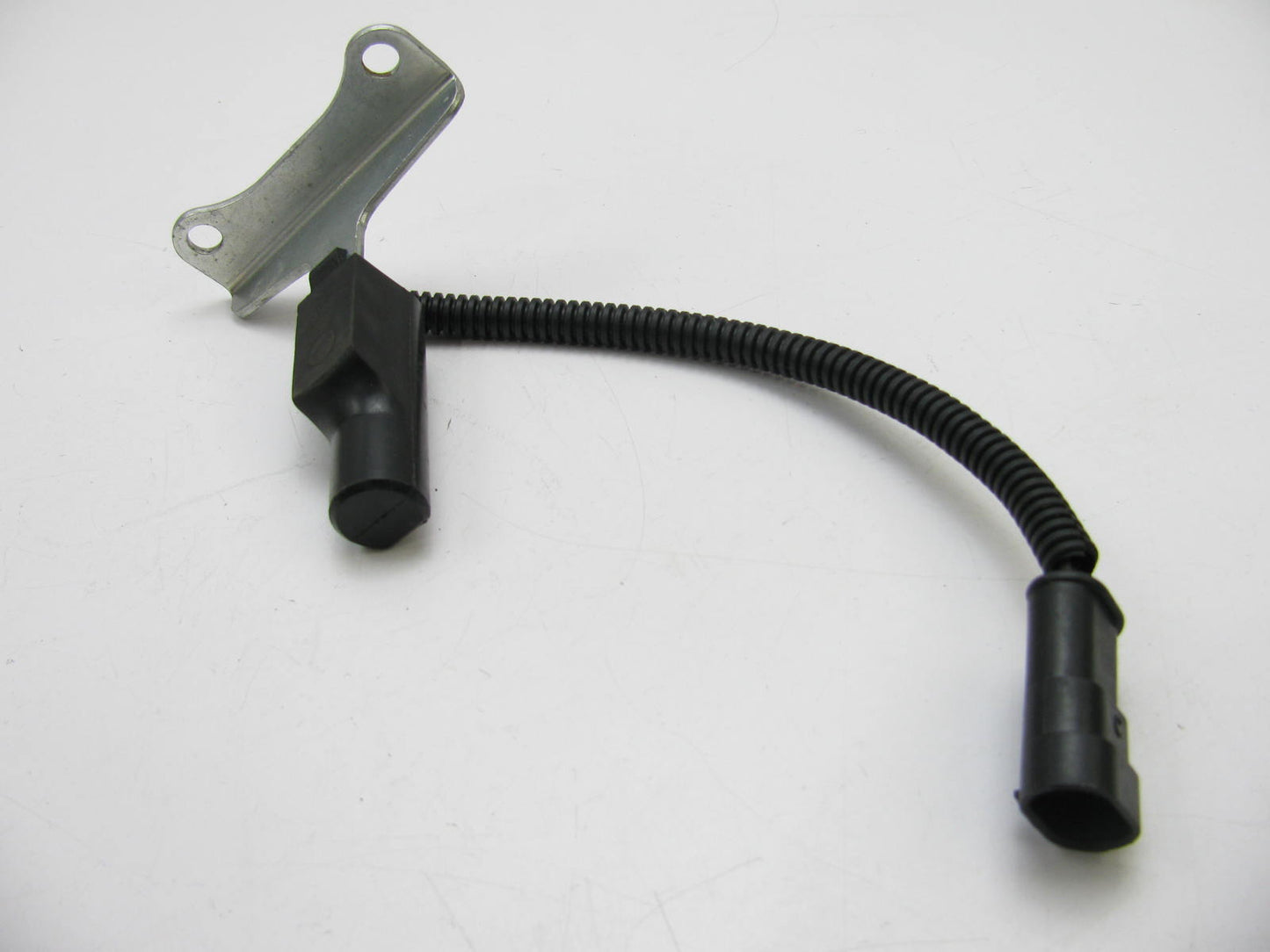 NEW - UNBOXED PC38T Engine Crankshaft Position Sensor