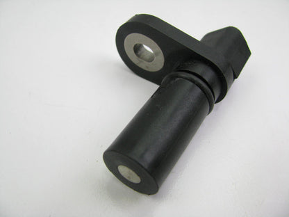 NEW - OUT OF BOX STANDARD PC465 Engine Camshaft Position Sensor