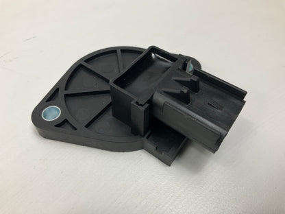 NEW - OUT OF BOX Engine Camshaft Position Sensor PC475