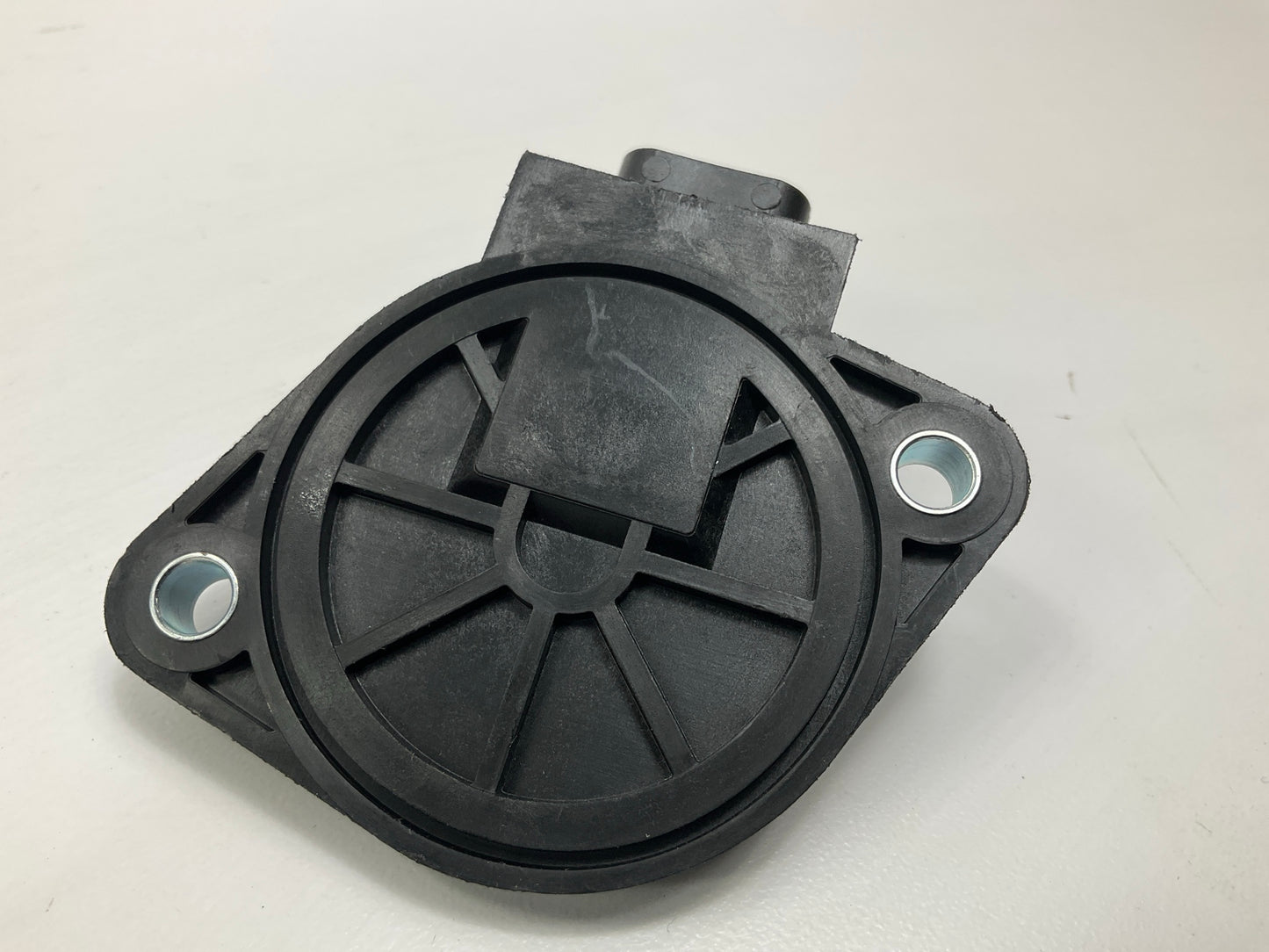 NEW - OUT OF BOX Engine Camshaft Position Sensor PC475