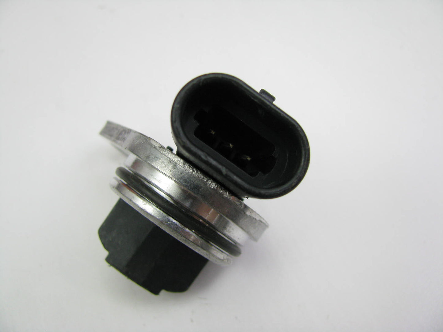 NEW - OUT OF BOX PC4T Engine Camshaft Position Sensor 1986-1988 GM 3.8L-V6