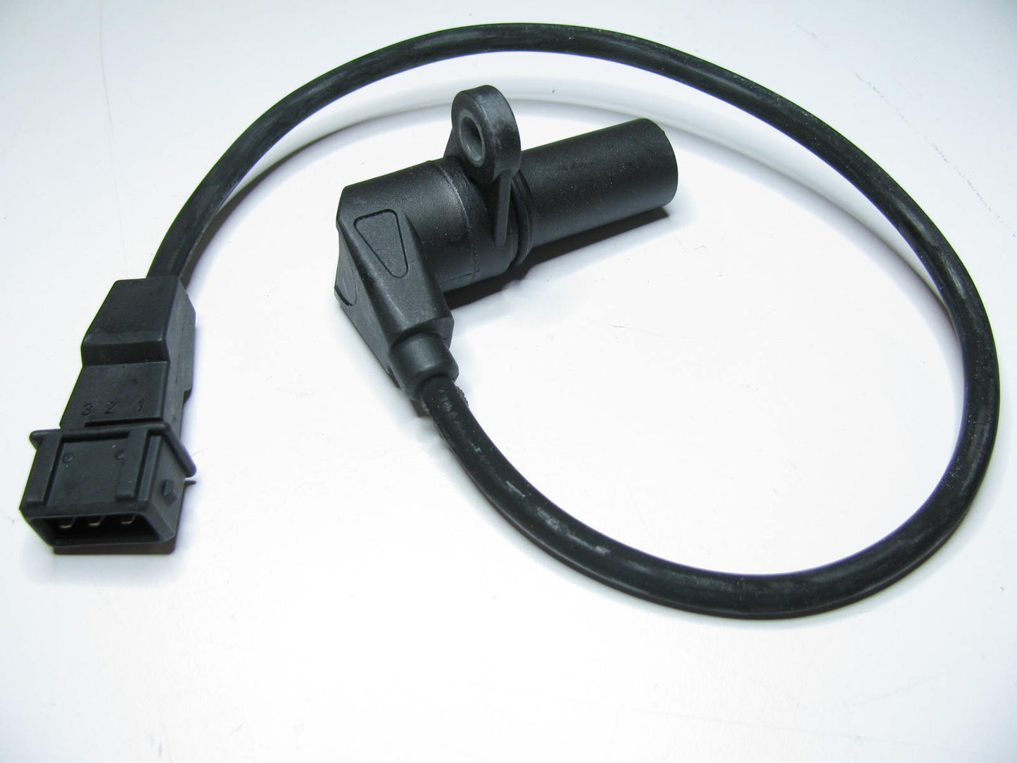 NEW UNBOXED PC549 Engine Crankshaft Crank Position Sensor - 2004-2021 Chevy Aveo