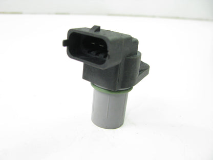 NEW - OUT OF BOX PC625 Right Engine Camshaft Position Sensor