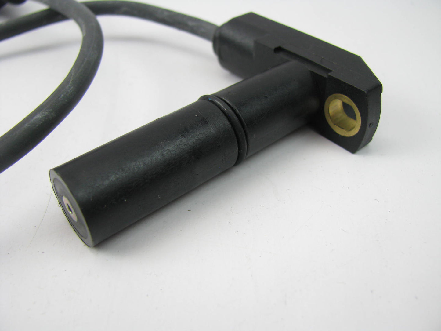 NEW - OUT OF BOX PC88 Engine Crankshaft Crank Position Sensor