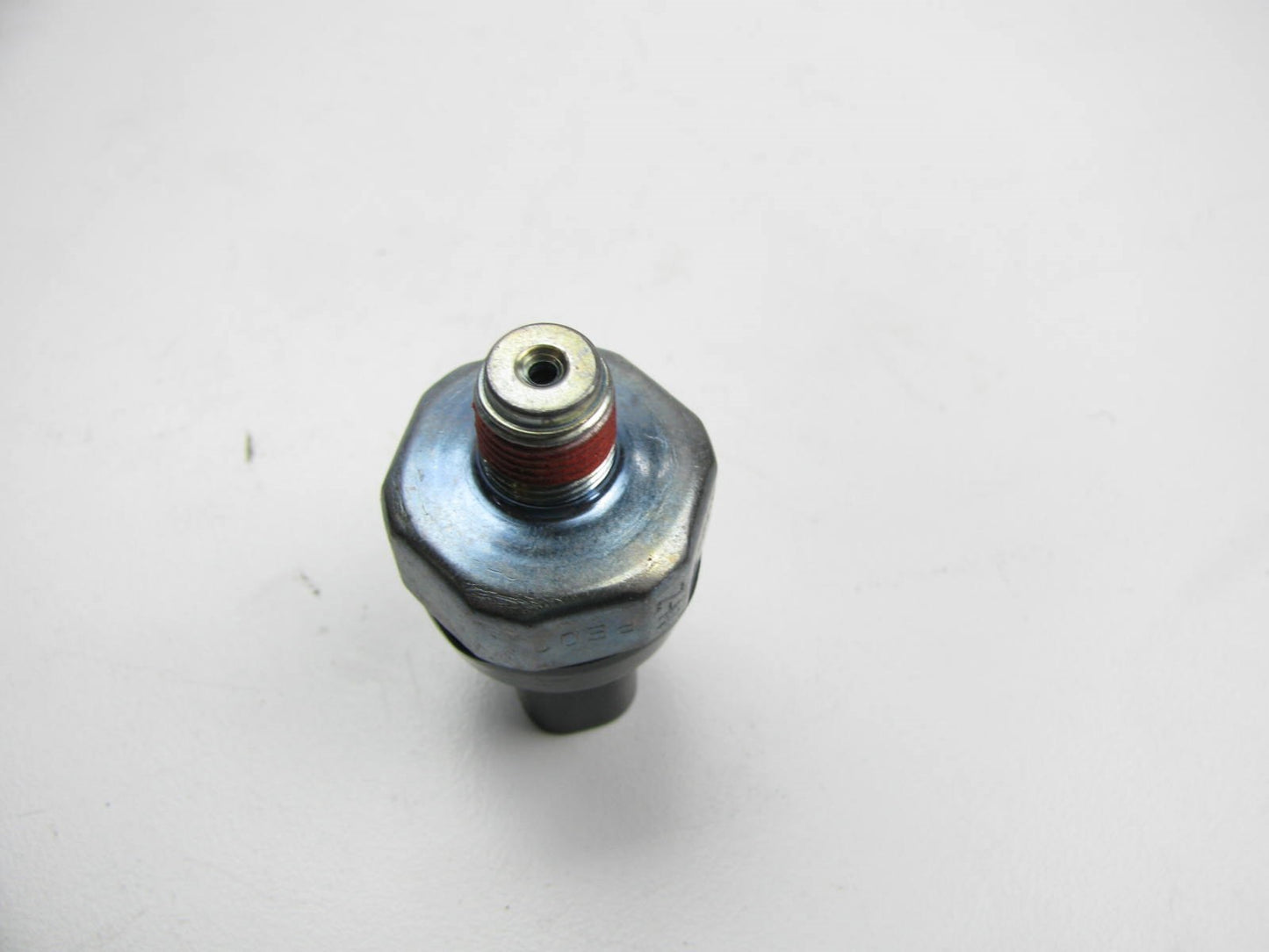 NEW - OUT OF BOX - OEM Mazda PE01-18-501A Engine Oil Pressure Switch Sender