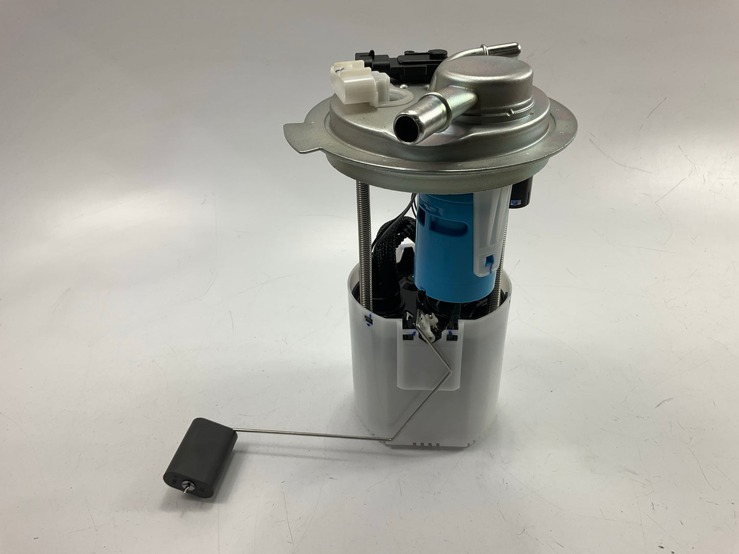 NEW UNBOXED - PN3053 Fuel Pump Module Assembly